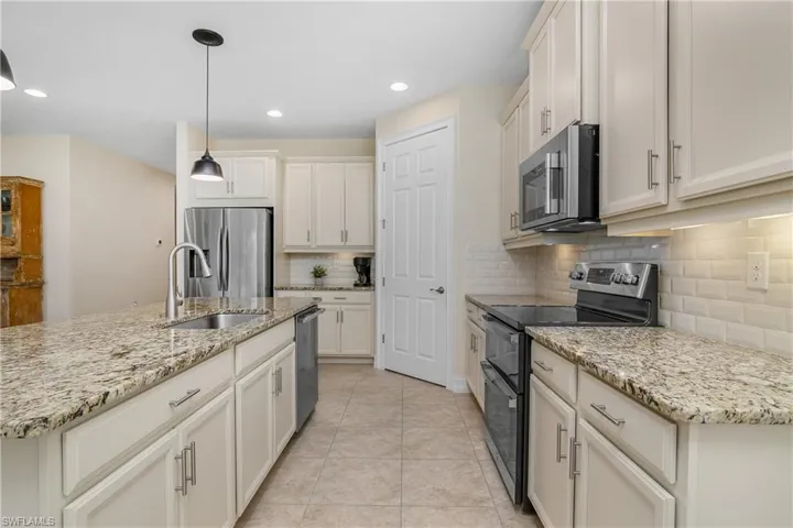 14649  Catamaran  PL, Naples, FL 34114