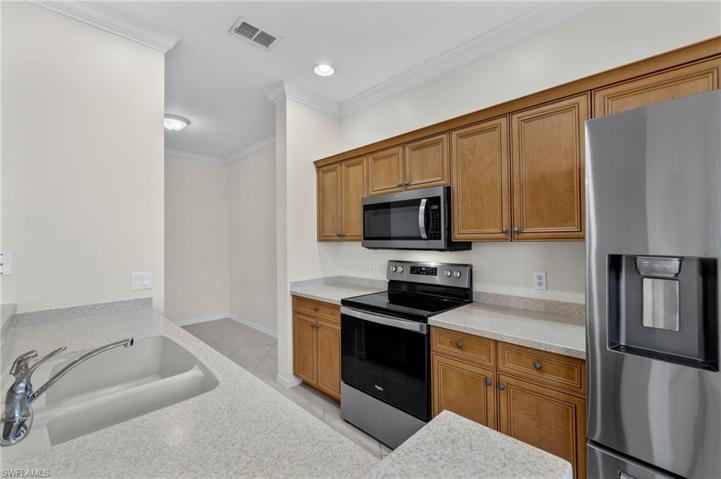 8490  Kingbird  LOOP, Estero, FL 33967