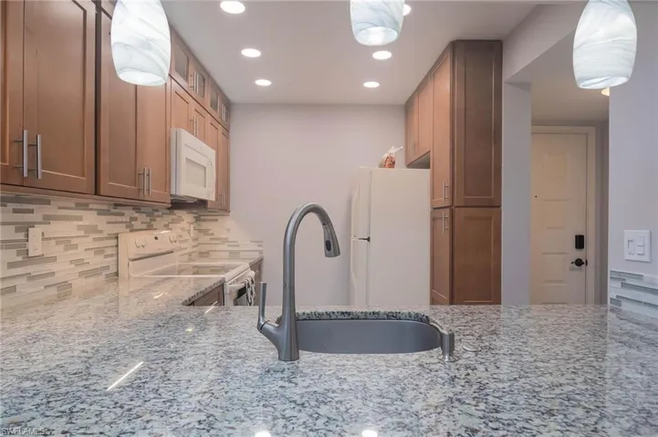 14831  Summerlin Woods  DR, Fort Myers, FL 33919