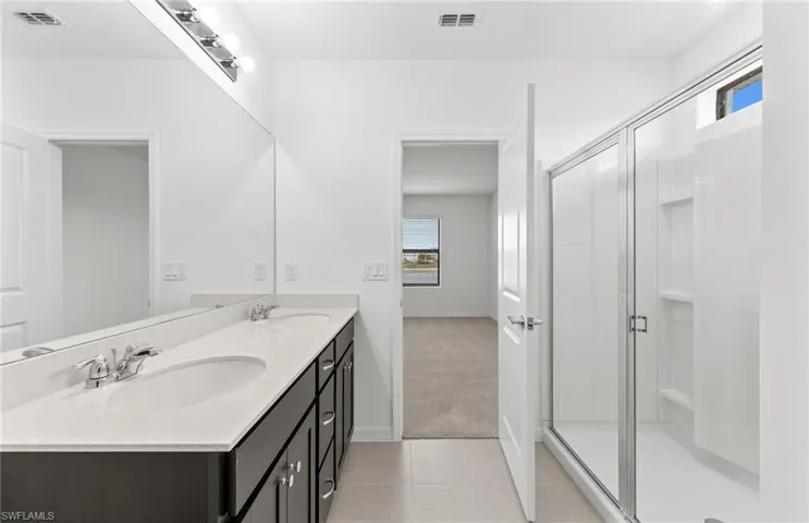 624 Oasis Lake Pl, Lehigh Acres, Florida 33936