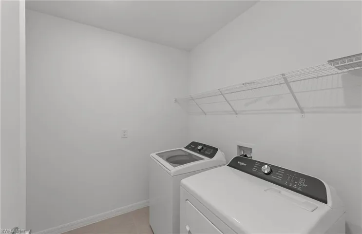 624 Oasis Lake Pl, Lehigh Acres, Florida 33936