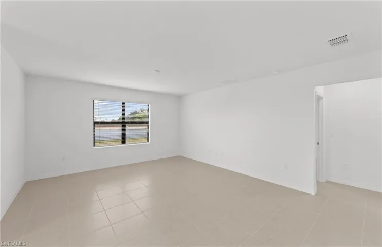 624 Oasis Lake Pl, Lehigh Acres, Florida 33936