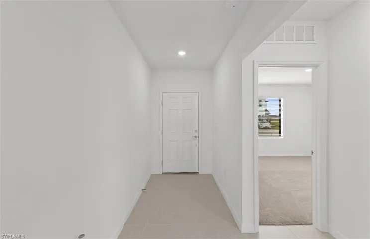 624 Oasis Lake Pl, Lehigh Acres, Florida 33936