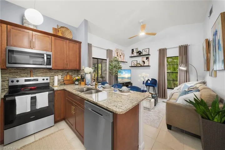 19101 Pine Run Ln, Fort Myers, Florida 33967