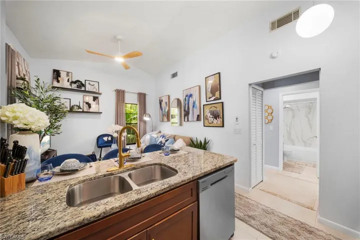 19101 Pine Run Ln, Fort Myers, Florida 33967