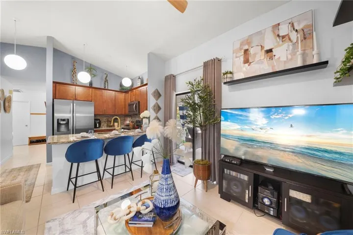 19101 Pine Run Ln, Fort Myers, Florida 33967