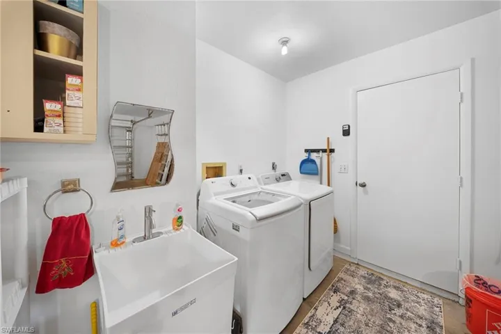 19101 Pine Run Ln, Fort Myers, Florida 33967
