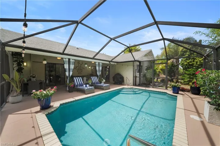 19101 Pine Run Ln, Fort Myers, Florida 33967