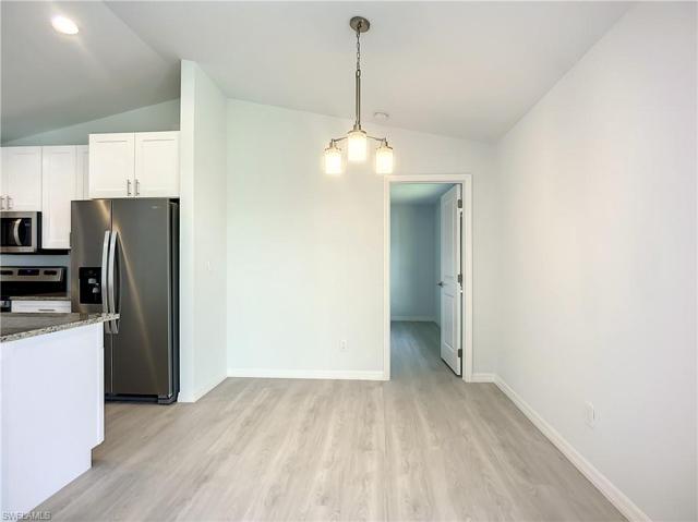 Entrance Master Bedroom