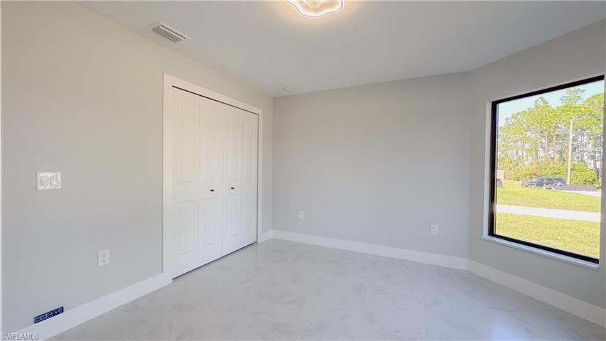 Guest Bedroom #1