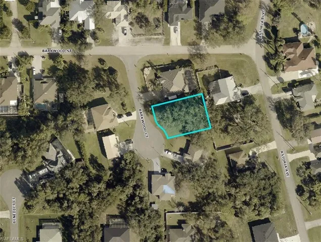 6121 Barkwood Ct, Fort Myers, Florida 33905