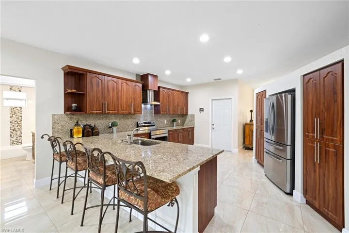 3620  34th SE AVE, Naples, FL 34117