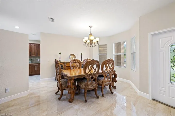 3620  34th SE AVE, Naples, FL 34117