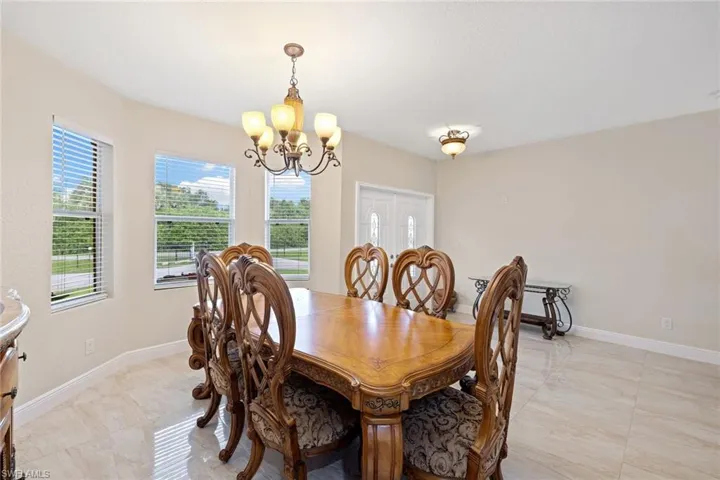 3620  34th SE AVE, Naples, FL 34117
