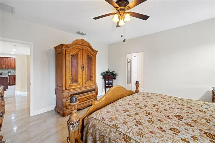 3620  34th SE AVE, Naples, FL 34117