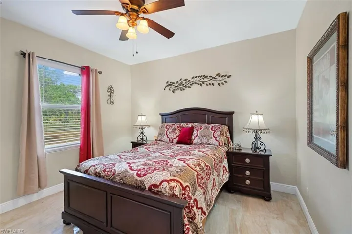 3620  34th SE AVE, Naples, FL 34117