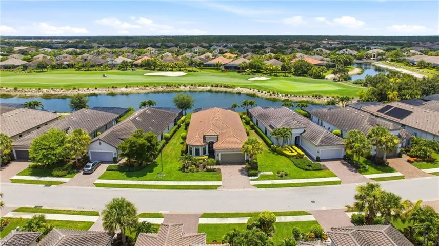 9392 Terresina Dr, Naples, Florida 34119
