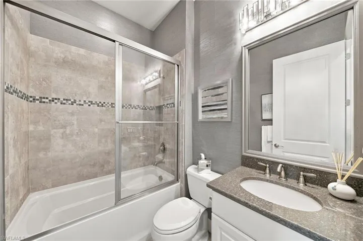 9392 Terresina Dr, Naples, Florida 34119