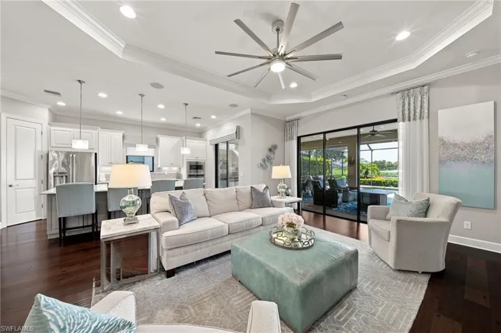 9392 Terresina Dr, Naples, Florida 34119
