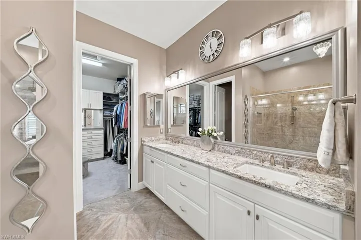 9392 Terresina Dr, Naples, Florida 34119