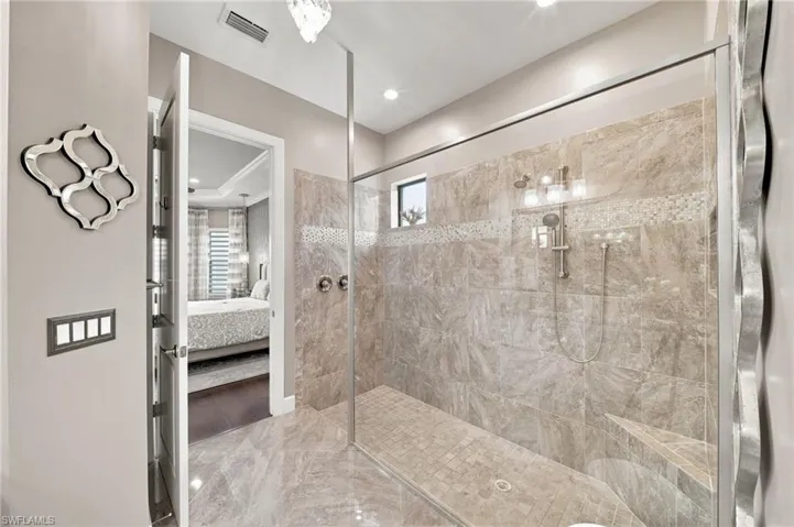 9392 Terresina Dr, Naples, Florida 34119