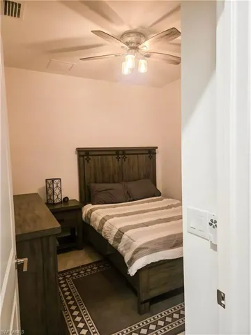 Bedroom with ceiling fan