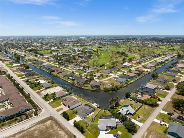 Perfect placement on the intersecting canal