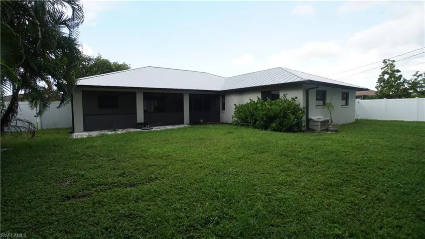 1203 33rd St, Cape Coral, Florida 33904