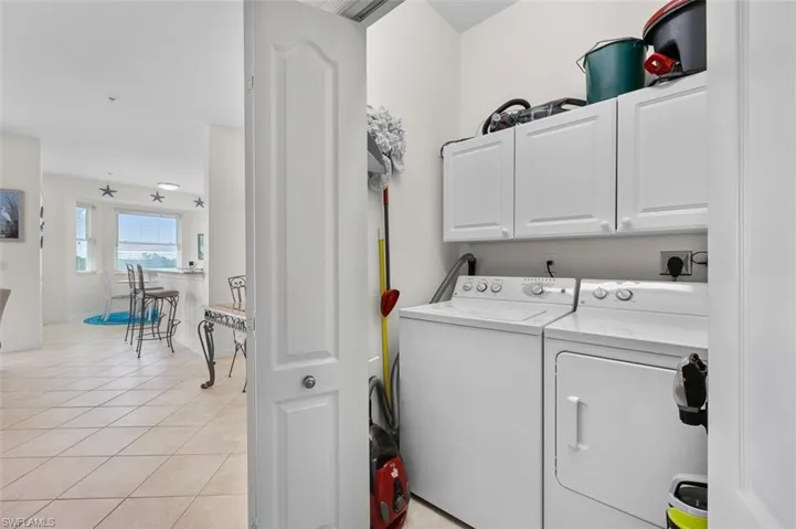 Laundry in Unit