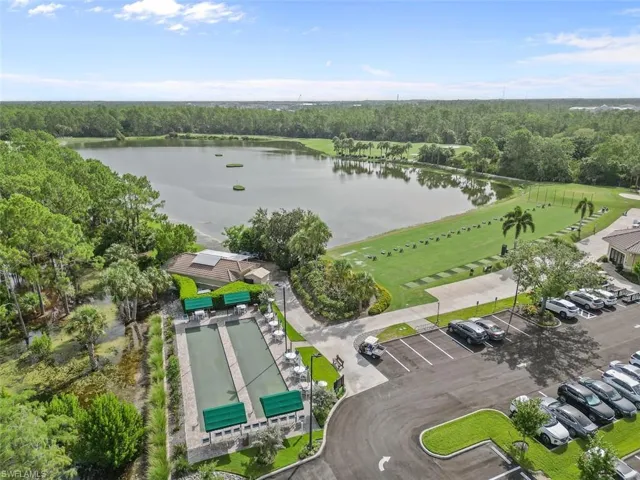 Bocce Courts/Driving Range