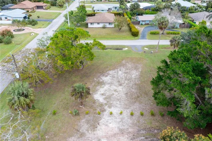 264 Cypress Way Way W, Naples, Florida 34110