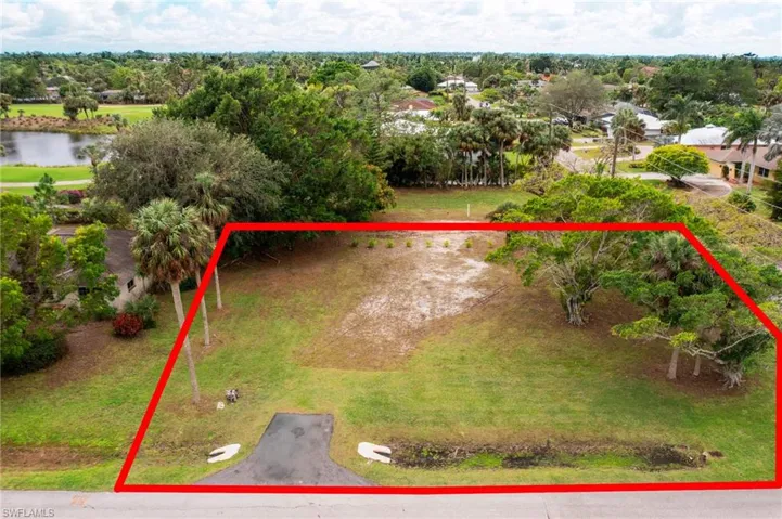264 Cypress Way Way W, Naples, Florida 34110