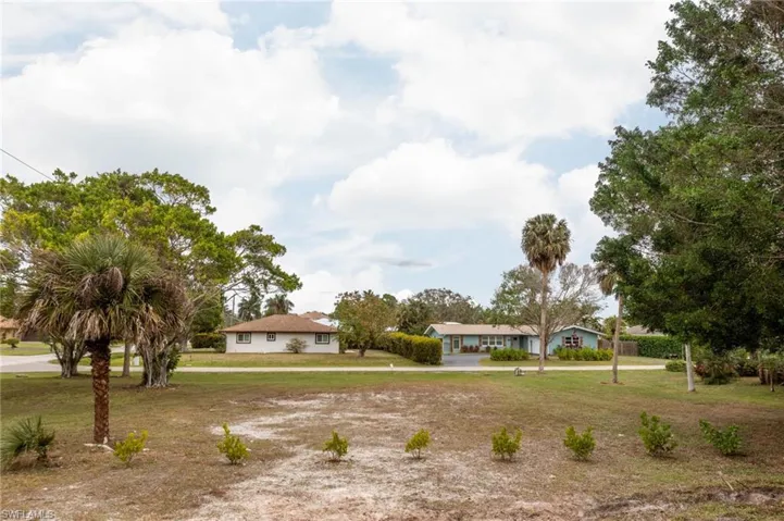264 Cypress Way Way W, Naples, Florida 34110