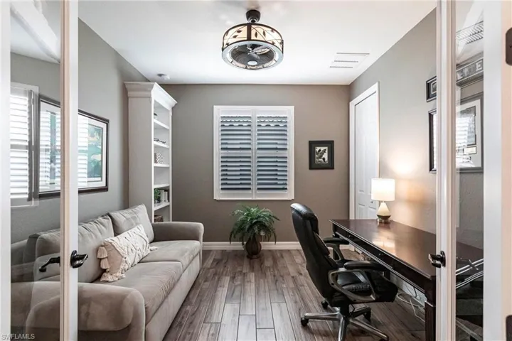 Den/Bedroom