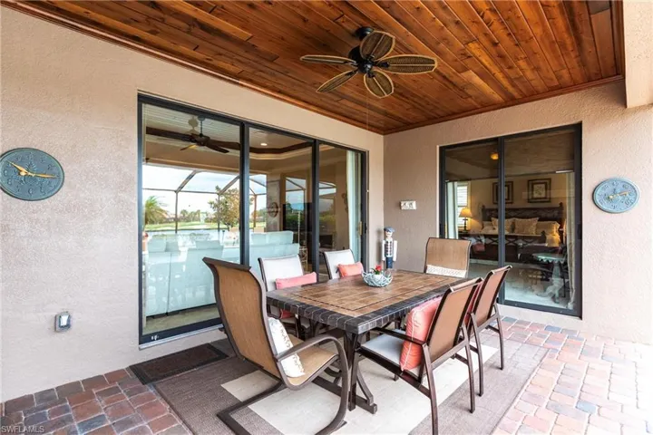 Lanai Dining Area