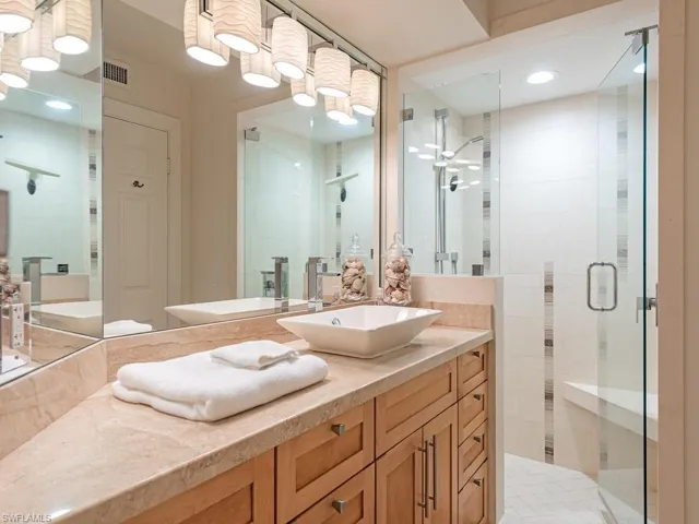 4551 Gulf Shore Blvd N 606, Naples, Florida 34103
