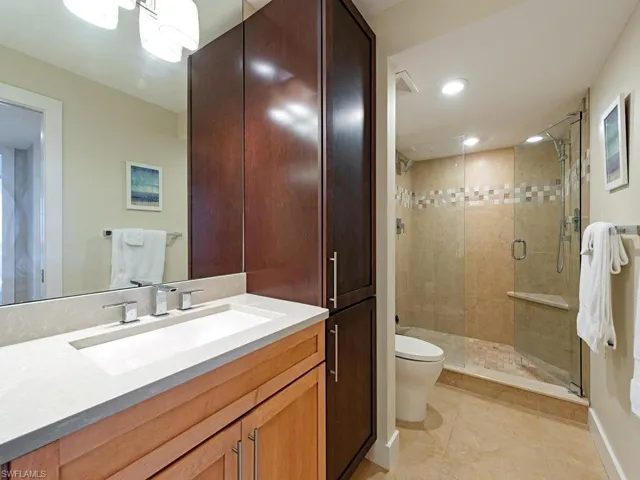 4551 Gulf Shore Blvd N 606, Naples, Florida 34103