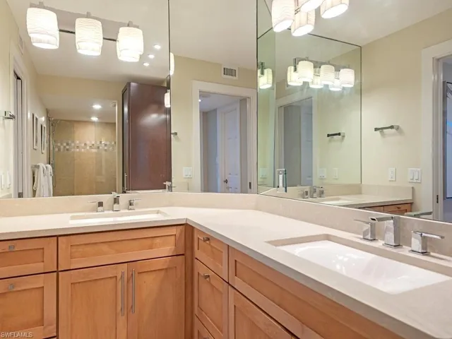 4551 Gulf Shore Blvd N 606, Naples, Florida 34103