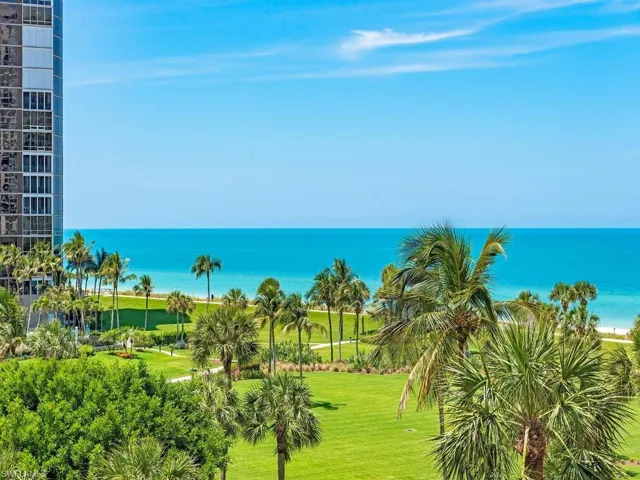 4551 Gulf Shore Blvd N 606, Naples, Florida 34103