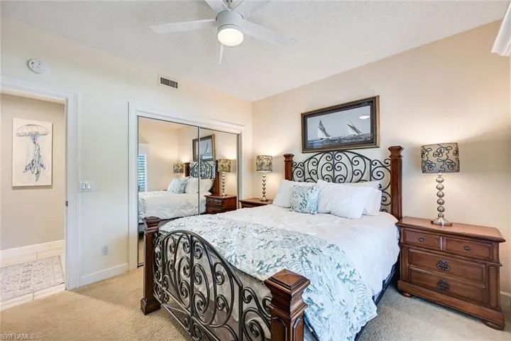 Guest Bedroom 1 w/Queen Bed