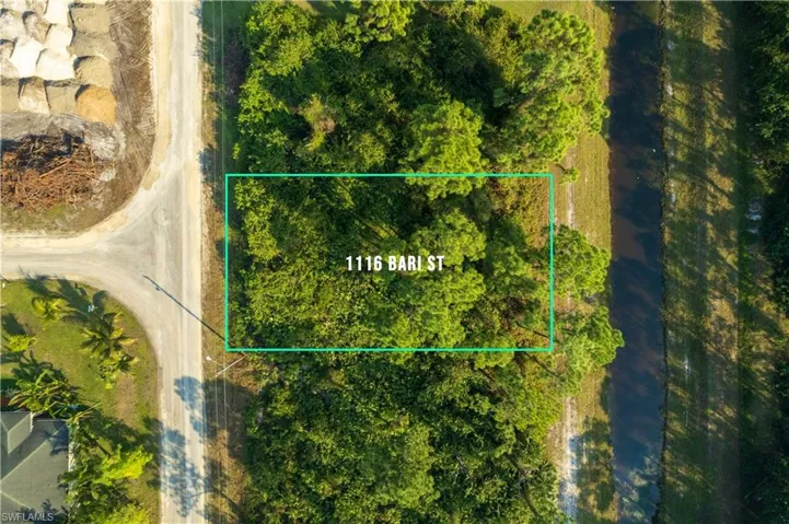 1116  Bari E ST, Lehigh Acres, FL 33974