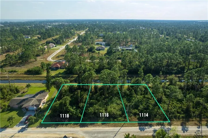1116  Bari E ST, Lehigh Acres, FL 33974