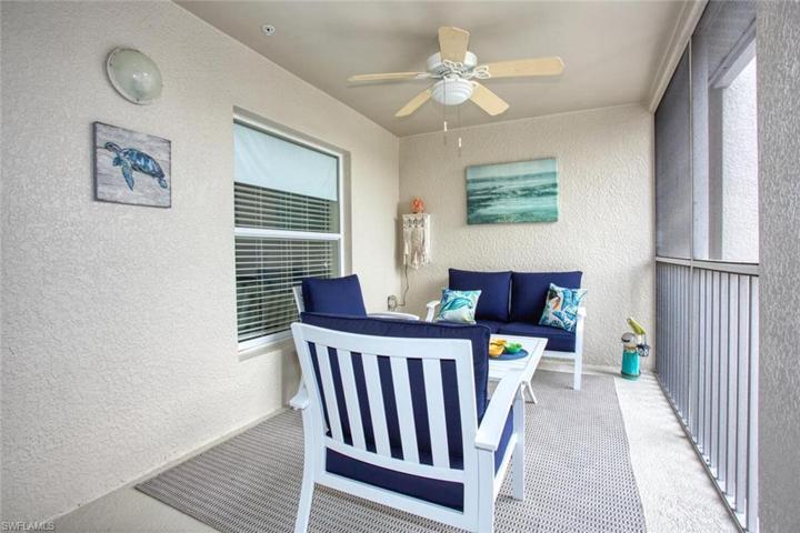 Entry lanai