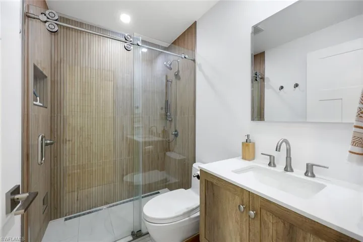 Guest bathroom.