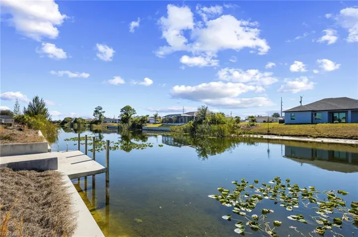 704 Nw 9th St, Cape Coral, Florida 33993