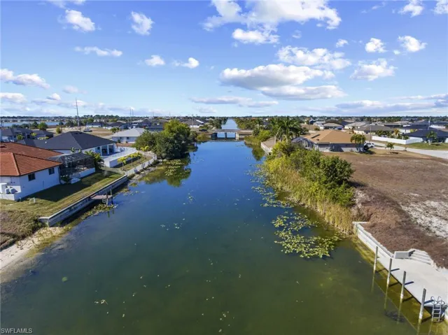 704 Nw 9th St, Cape Coral, Florida 33993