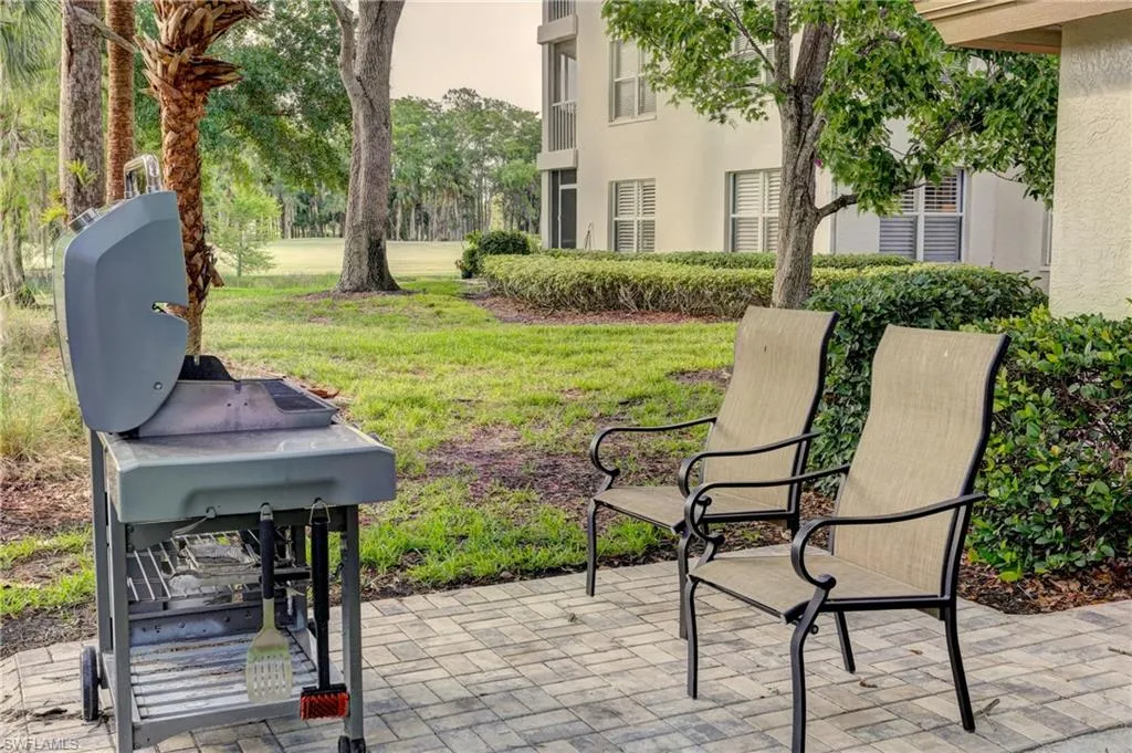 400 Wyndemere WAY, Naples, FL 34105,225047421