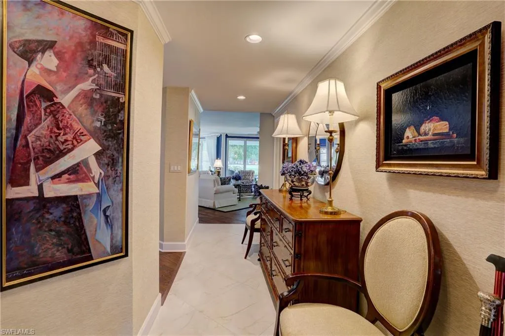 400 Wyndemere WAY, Naples, FL 34105,225047421