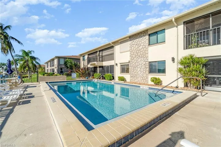 Community pool