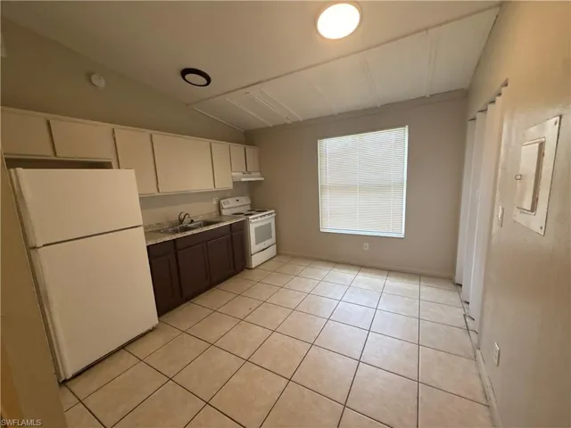 3950 Lora St 206, Fort Myers, Florida 33916